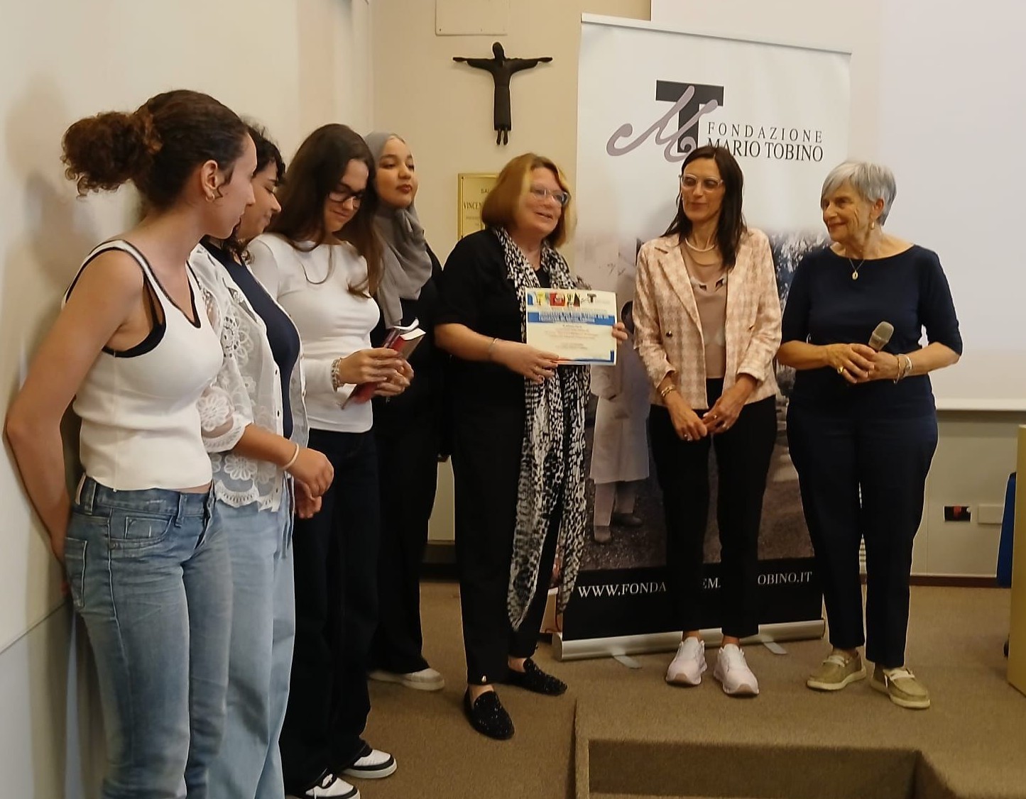 Dal libro allo schermo: le studentesse del Barsanti e Matteucci al Premio Tobino con un book trailer
